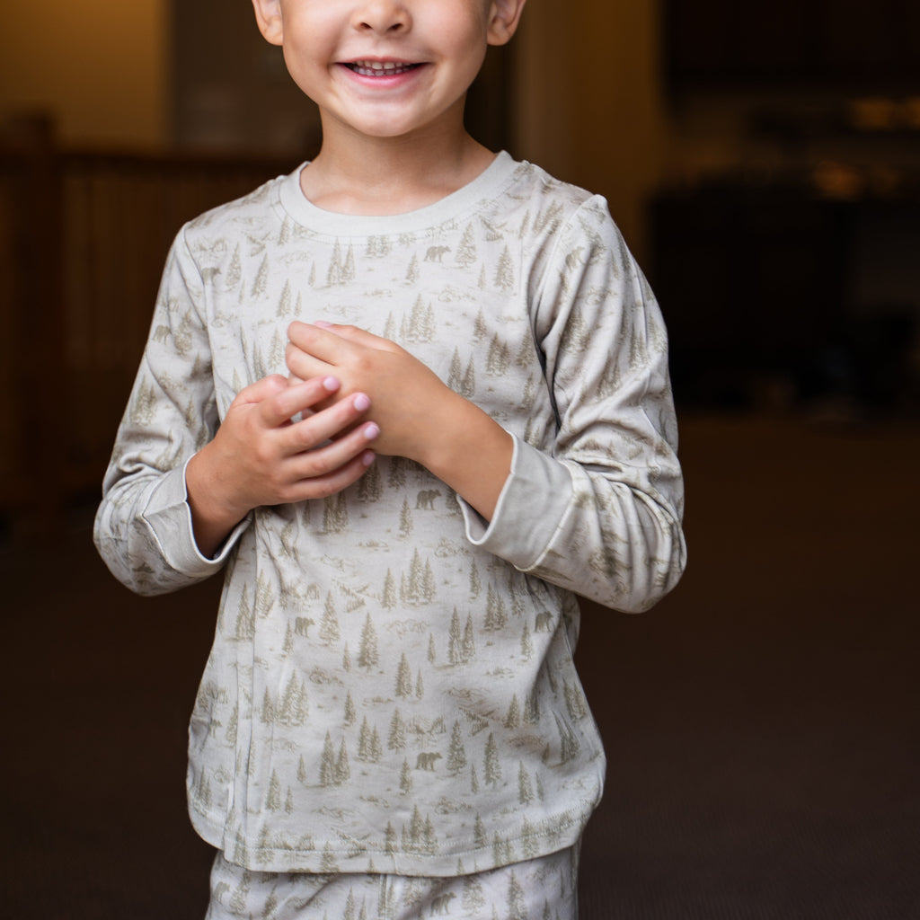 2 Piece Green Bear Print PJ's - The Montana Scene