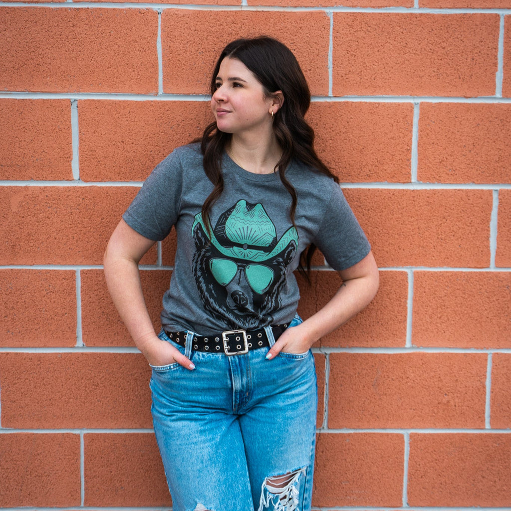 Hey Bear Unisex Tee - Deep Heather - The Montana Scene