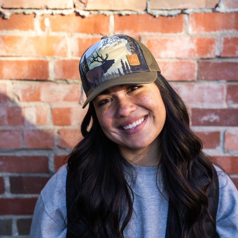 Elk Unisex Trucker - Brown