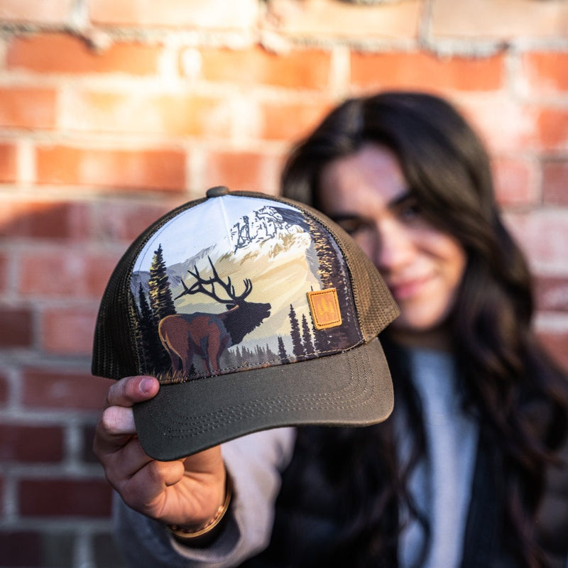 Elk Unisex Trucker - Brown
