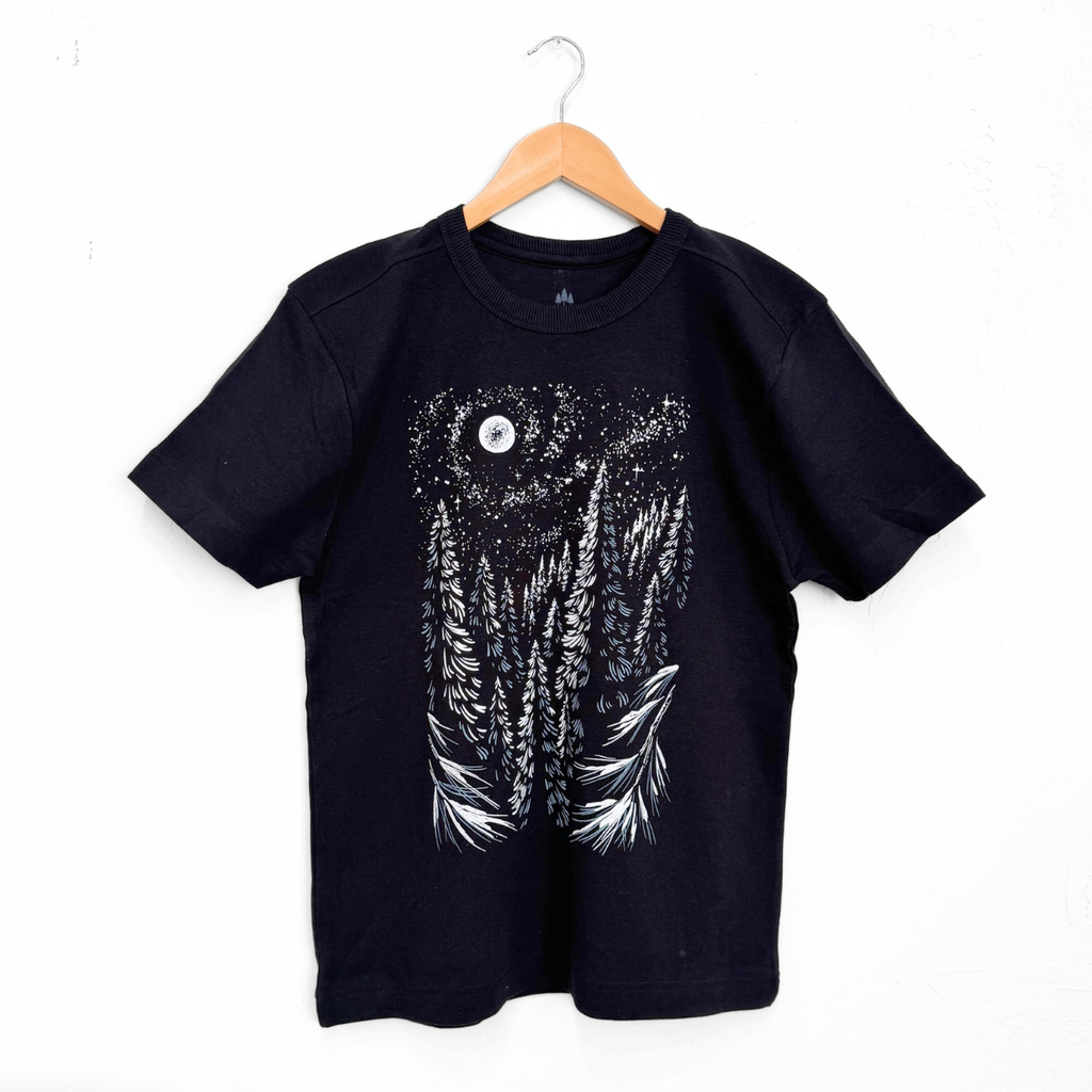 winter forest design black tee