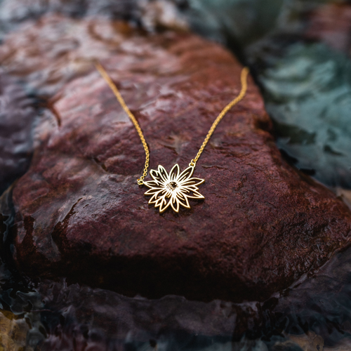 Flower Necklace - Gold - The Montana Scene