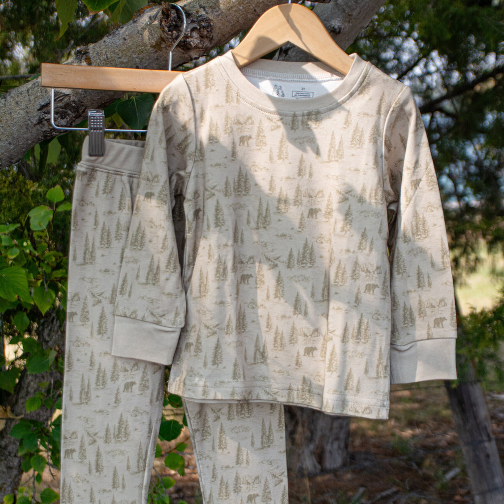 2 Piece Green Bear Print PJ's - The Montana Scene