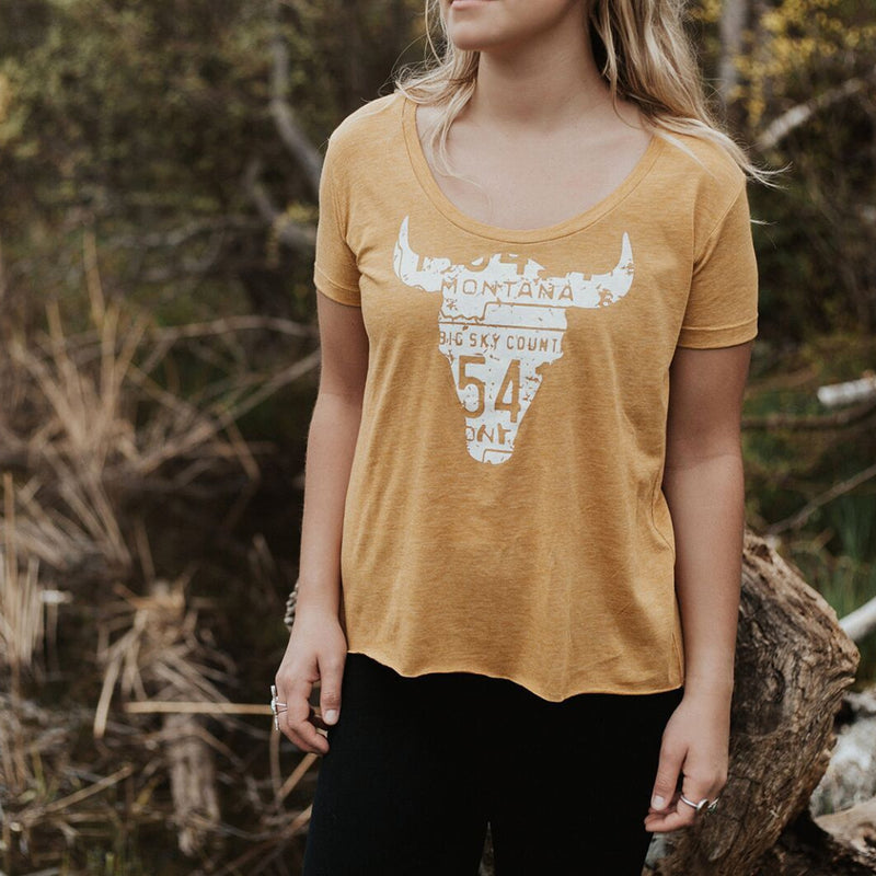 Skull Festival Ladies Tee - Gold - The Montana Scene